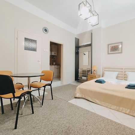 Plac Nowy 8A By Homeprime Krakow Exterior photo
